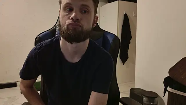 Talenjames4 online show from December 5, 1:47 am