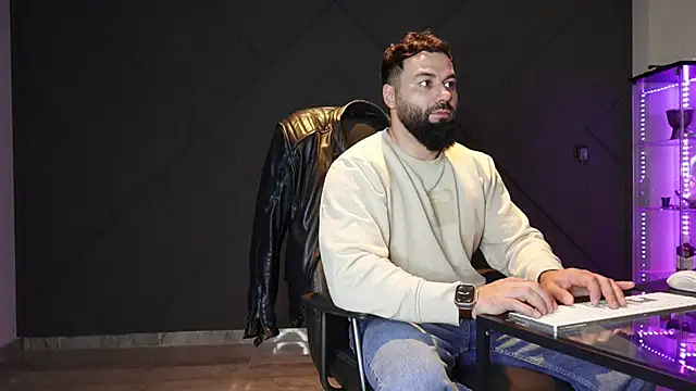 mattmasterss online show from April 16, 12:44 am