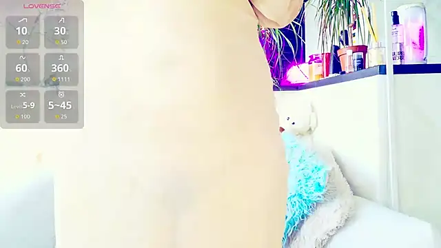  JuliaSpace  online show from November 15, 12:34 pm