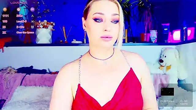 Snapshot of _JuliaSpace_ chatting on May 22, 5:40 pm JuliaSpace online show from May 22, 5:40 pm