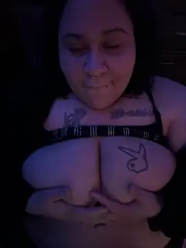 Juicyjordie online show from February 12, 5:24 am