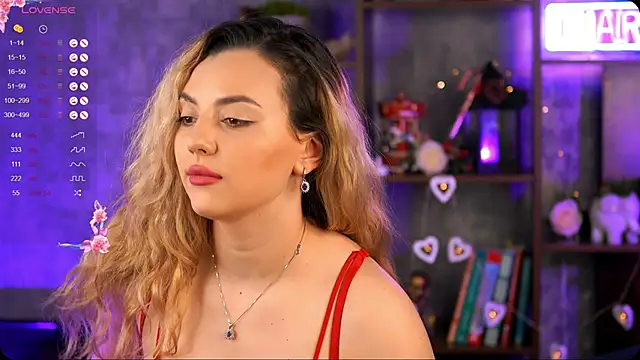 Snapshot of Bailey_Evans chatting on February 1, 8:29 am Bailey Evans online show from February 1, 8:29 am