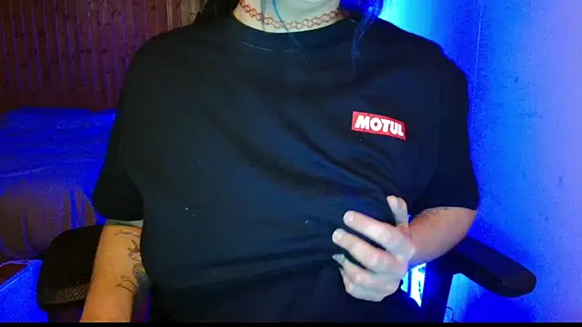 bratty niagara online show from December 1, 9:20 pm