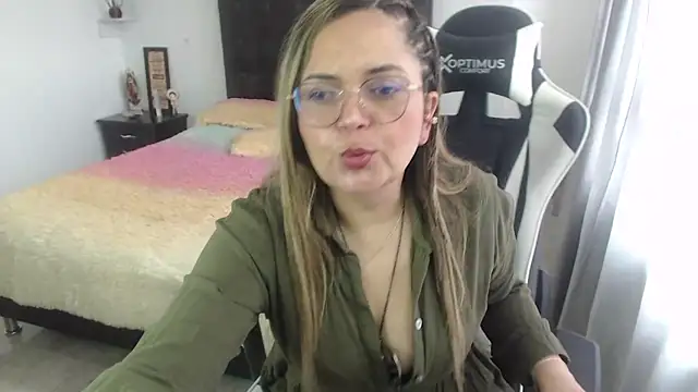 Snapshot of samy_vsn chatting on February 4, 4:29 pm samy vsn online show from February 4, 4:29 pm