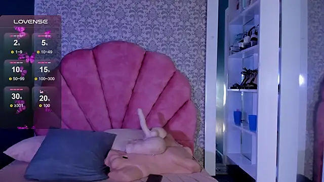 Snapshot of Samantha_cp_ chatting on January 25, 12:26 pm Samantha cp online show from January 25, 12:26 pm