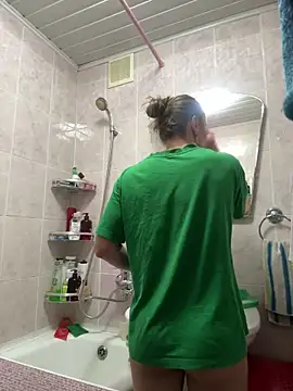 Snapshot of AlisaKissss chatting on December 17, 6:13 am AlisaKissss online show from December 17, 6:13 am