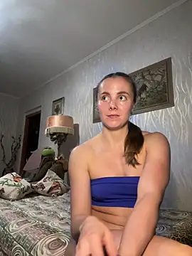 Snapshot of AlisaKissss chatting on September 25, 7:17 pm AlisaKissss online show from September 25, 7:17 pm