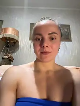 Snapshot of AlisaKissss chatting on October 16, 7:15 pm AlisaKissss online show from October 16, 7:15 pm