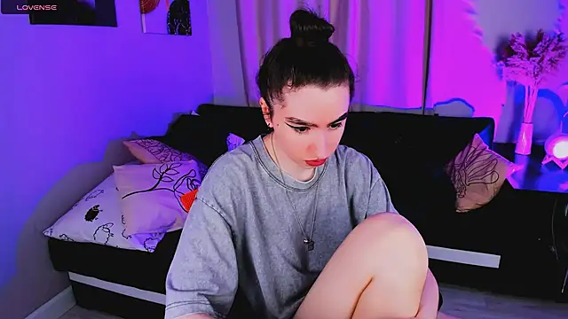 Lily xBabe online show from October 4, 7:50 am