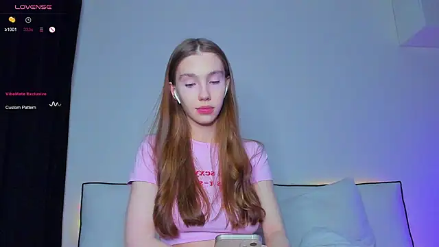 haileyishere online show from March 7, 7:49 pm