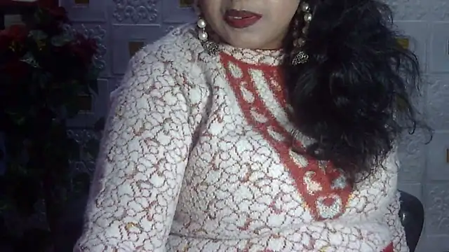 Snapshot of Sexy_komolika chatting on January 7, 4:59 pm Sexy komolika online show from January 7, 4:59 pm