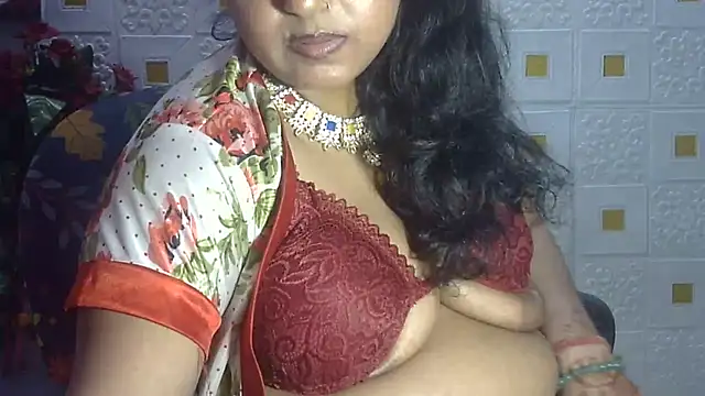 Snapshot of Sexy_komolika chatting on January 22, 7:45 pm Sexy komolika online show from January 22, 7:45 pm