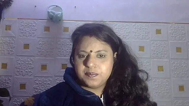 Snapshot of Sexy_komolika chatting on February 11, 3:51 pm Sexy komolika online show from February 11, 3:51 pm