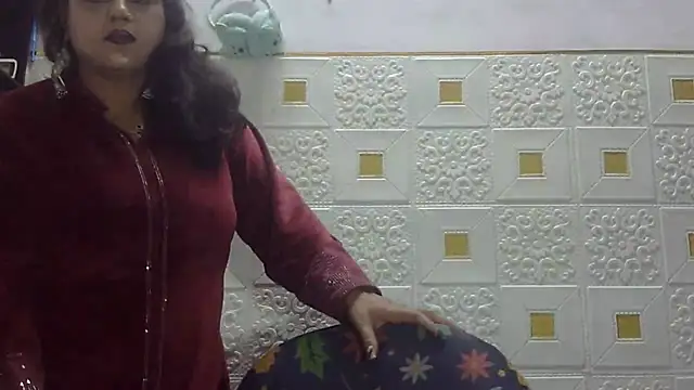 Snapshot of Sexy_komolika chatting on March 1, 10:45 am Sexy komolika online show from March 1, 10:45 am