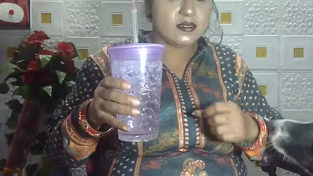 Snapshot of Sexy_komolika chatting on March 3, 4:56 pm Sexy komolika online show from March 3, 4:56 pm