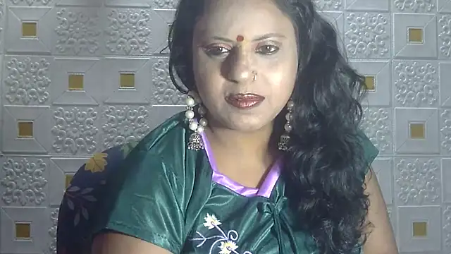 Snapshot of Sexy_komolika chatting on March 18, 2:15 pm Sexy komolika online show from March 18, 2:15 pm