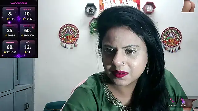 Snapshot of Sexy_komolika chatting on October 19, 5:35 pm Sexy komolika online show from October 19, 5:35 pm