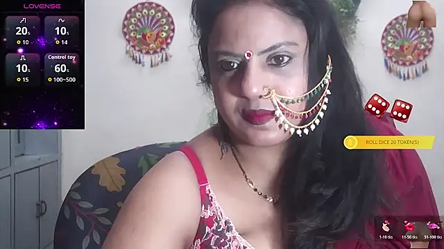 Snapshot of Sexy_komolika chatting on October 27, 3:05 pm Sexy komolika online show from October 27, 3:05 pm