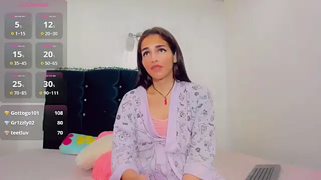 Snapshot of Rubi_30 chatting on February 27, 5:02 am Rubi 30 online show from February 27, 5:02 am