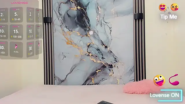 Snapshot of Rubi_30 chatting on January 6, 11:25 am Rubi 30 online show from January 6, 11:25 am