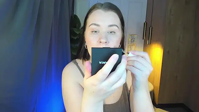 Snapshot of ShedarBrooks chatting on March 12, 5:46 am ShedarBrooks online show from March 12, 5:46 am