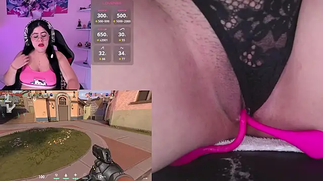 DanielaHang online show from December 4, 2:04 pm