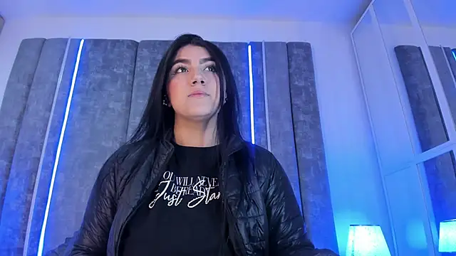 PaulinaDuarte online show from March 12, 12:15 pm