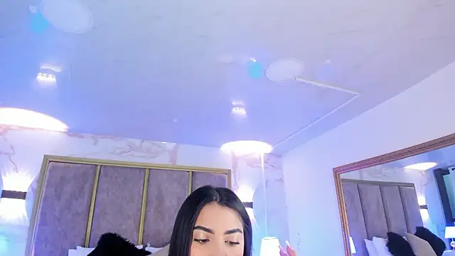 PaulinaDuarte online show from February 13, 11:50 am