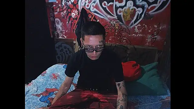 Snapshot of deivid_estrada chatting on January 30, 6:43 pm deivid estrada online show from January 30, 6:43 pm