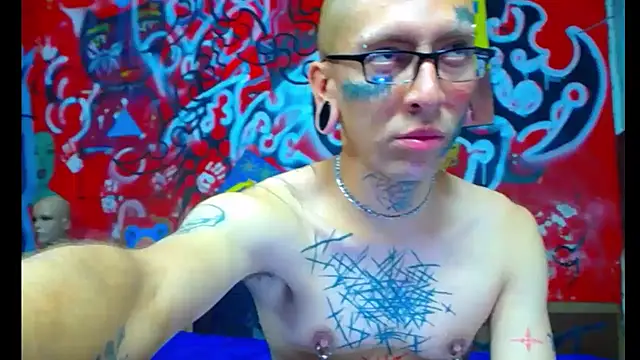 Snapshot of deivid_estrada chatting on September 24, 3:59 pm deivid estrada online show from September 24, 3:59 pm