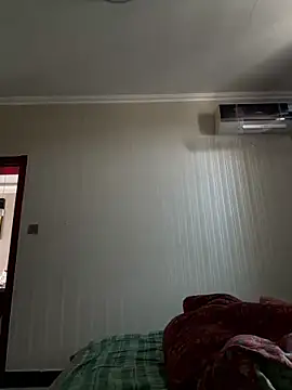 Snapshot of Eric246 chatting on March 11, 7:14 am Eric246 online show from March 11, 7:14 am