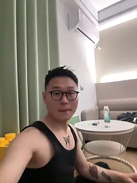 Snapshot of Eric246 chatting on March 13, 3:18 pm Eric246 online show from March 13, 3:18 pm