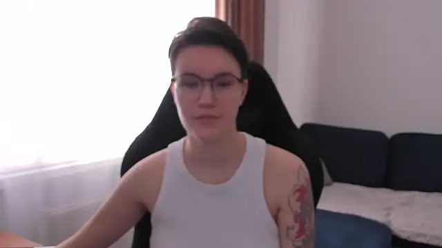 JessieFlower online show from March 27, 7:47 am