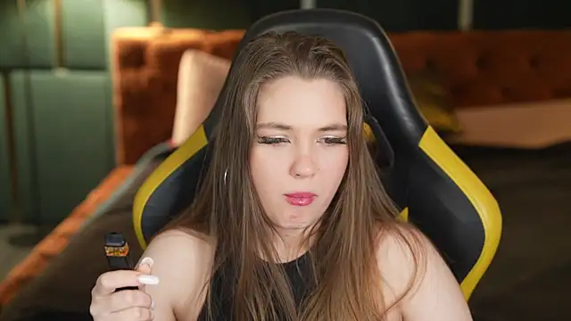 Snapshot of Grace_Fantasy chatting on July 25, 2:09 am Grace Fantasy online show from July 25, 2:09 am