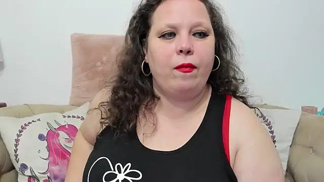 Snapshot of KarolineJoyy chatting on February 4, 7:42 pm KarolineJoyy online show from February 4, 7:42 pm