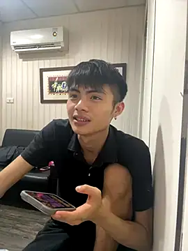 Snapshot of mumuowl chatting on October 5, 6:28 pm mumuowl online show from October 5, 6:28 pm