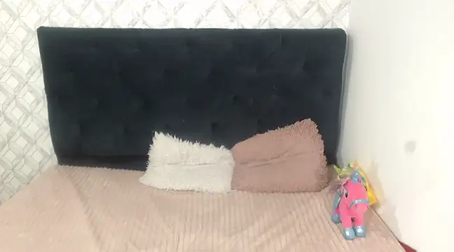 Emma-Wilson online show from February 21, 10:59 pm