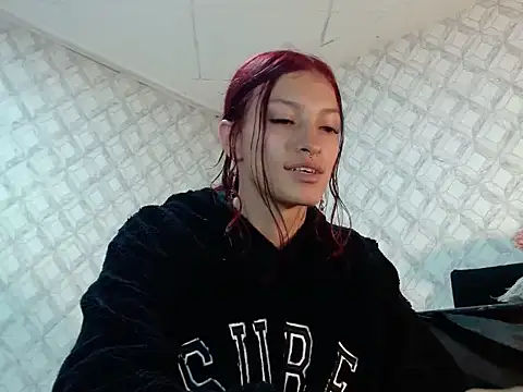 Snapshot of Emma-Wilson chatting on May 27, 4:42 am Emma-Wilson online show from May 27, 4:42 am