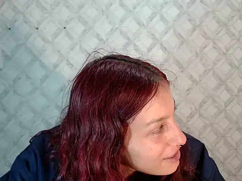 Snapshot of Emma-Wilson chatting on June 18, 4:24 am Emma-Wilson online show from June 18, 4:24 am
