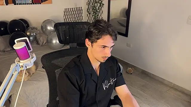 David Brown18 online show from March 28, 9:36 pm