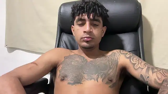 dominic brandd23 online show from March 9, 9:30 pm