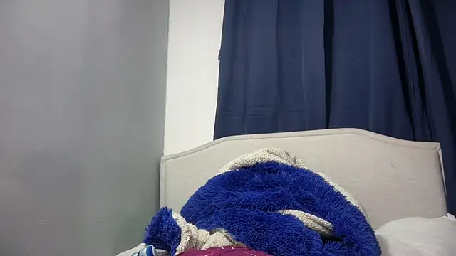 Snapshot of dominic_brandd23 chatting on May 29, 2:53 am dominic brandd23 online show from May 29, 2:53 am