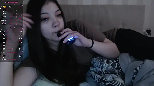 Snapshot of AlisaDevis chatting on July 25, 6:11 am AlisaDevis online show from July 25, 6:11 am