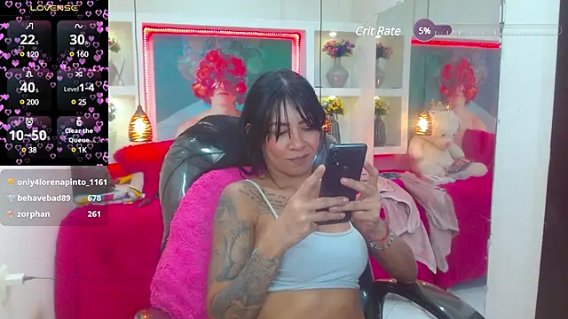Snapshot of lorenapinto chatting on January 9, 12:25 am lorenapinto online show from January 9, 12:25 am