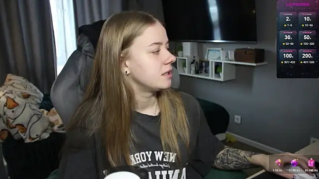 candy maggie online show from January 17, 9:39 am