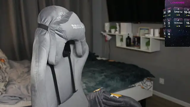 candy maggie online show from January 20, 2:25 pm