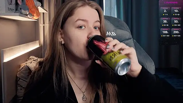 candy maggie online show from January 27, 11:32 am