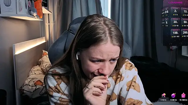 candy maggie online show from March 13, 12:13 pm