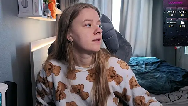 candy maggie online show from March 17, 8:40 am