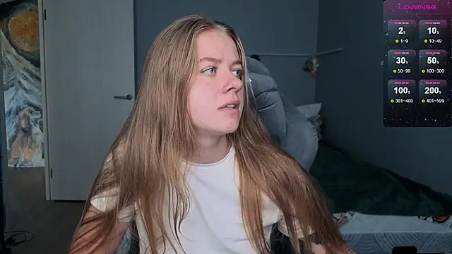 candy maggie online show from September 9, 8:03 am